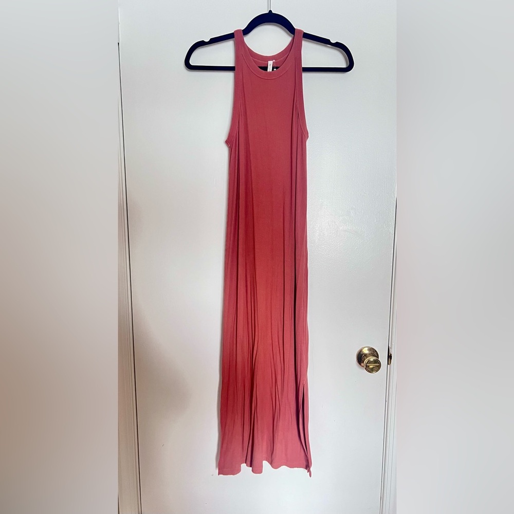 Sleeveless Ribbed Midi Dress